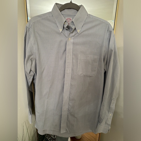 Men’s Brooks Brothers 346 White with Blur Checks Size 14 1/2 - 2/3 - Picture 1 of 3